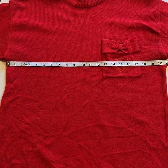 VTG-A’Milano-L-Red crewneck long sleeve sweater with embroidered heart on pocket - Picture 10 of 10